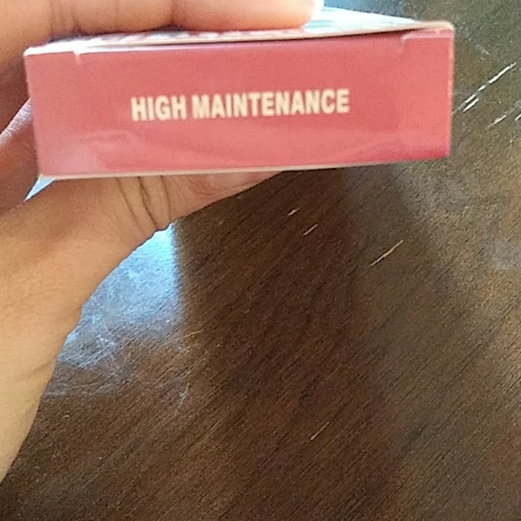 Kylie Jenner Lip Kit - Picture 2 of 3